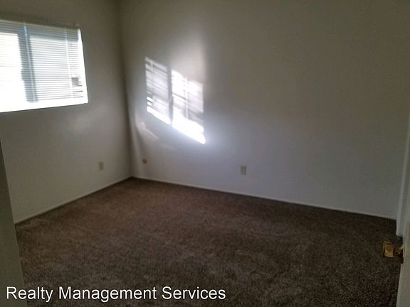5th image of 3900 Adler St #F