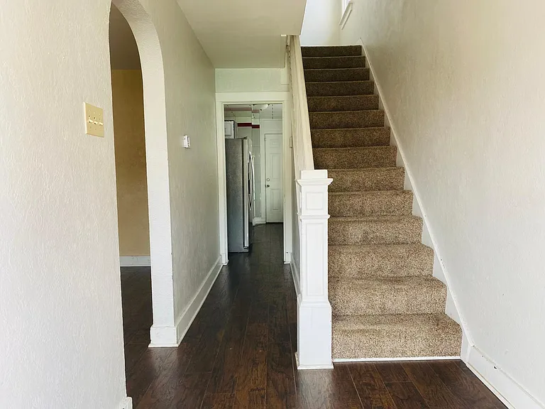 130 Monastery Ave — Photo 6