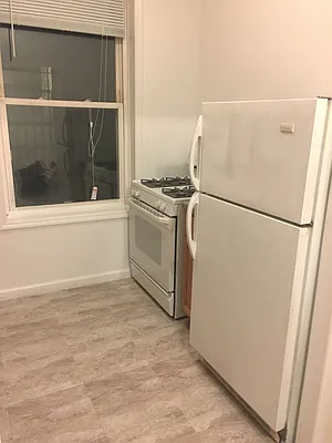 Rented by Metropolis International Realty Inc. | media 33