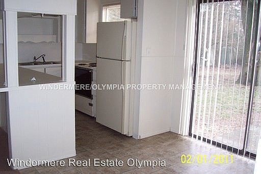 3rd image of 4545 14th Ave SE