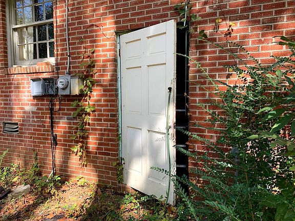 5th image of 30 Shady Ln