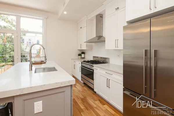 Sold by Ideal Properties Group | media 17