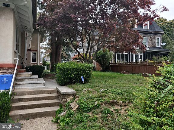 2nd image of 1035 Oak Lane Ave