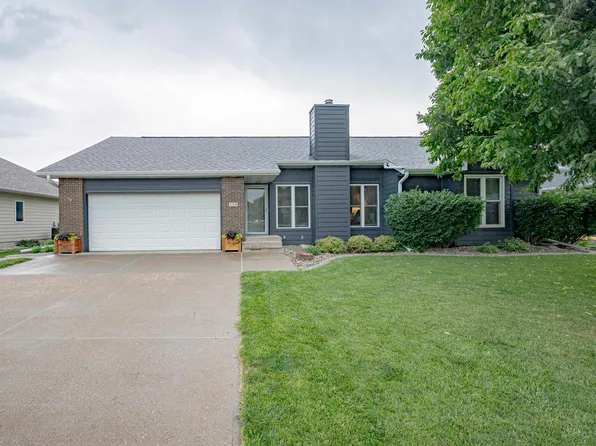 509 Embassy Dr, Sergeant Bluff, IA 51054