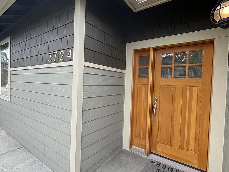 3724 Bristol St — Photo 3