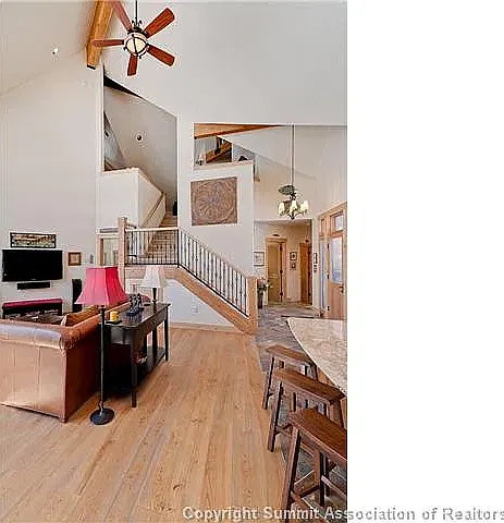 3 bed, 3.5 bath, 2857 sqft, $6,000 — Photo 3