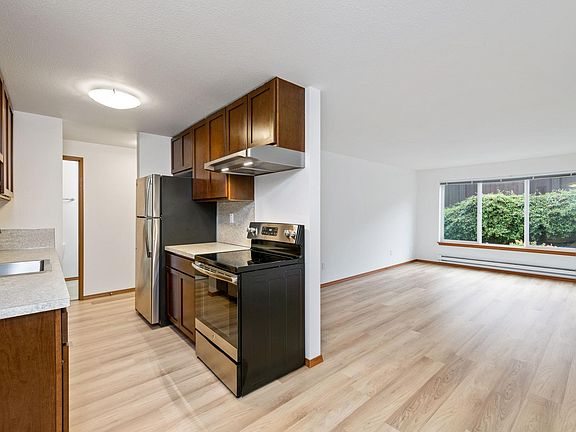 3rd image of 4250 34th Ave W APT 111