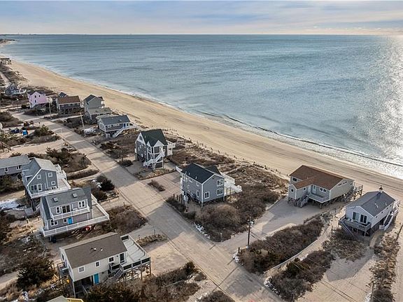 4th image of 694 Charlestown Beach Rd