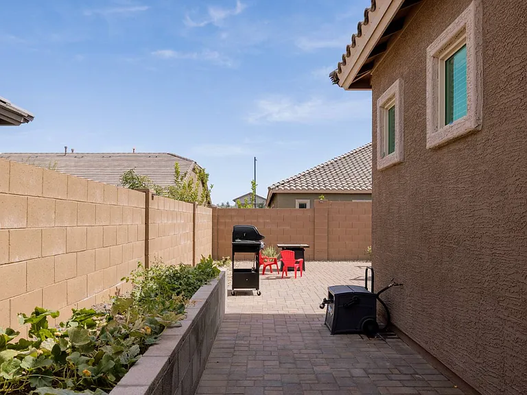 19601 W Monterey Way — Photo 28