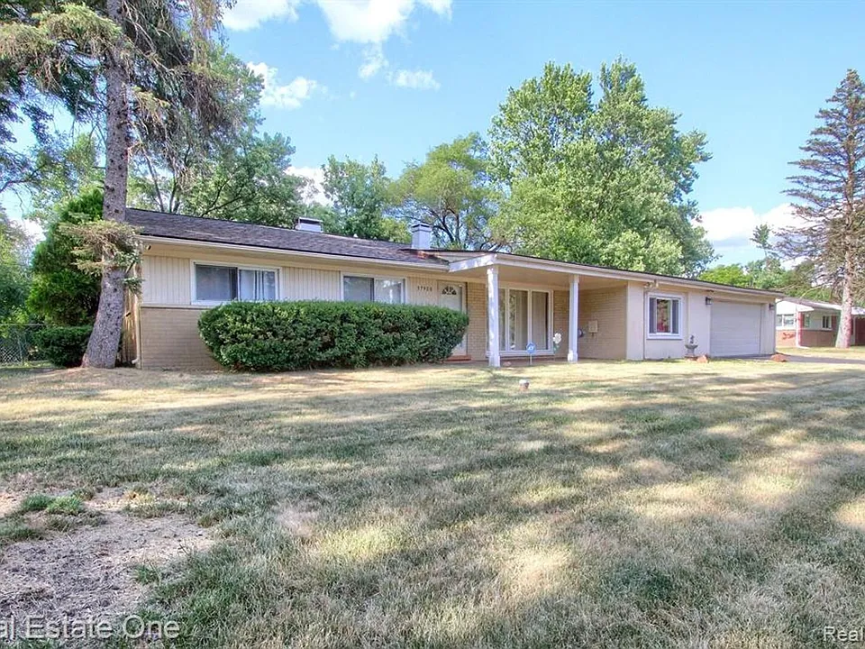 37900 Wendy Lee St