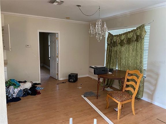 5th image of 766 Aprile Ave S