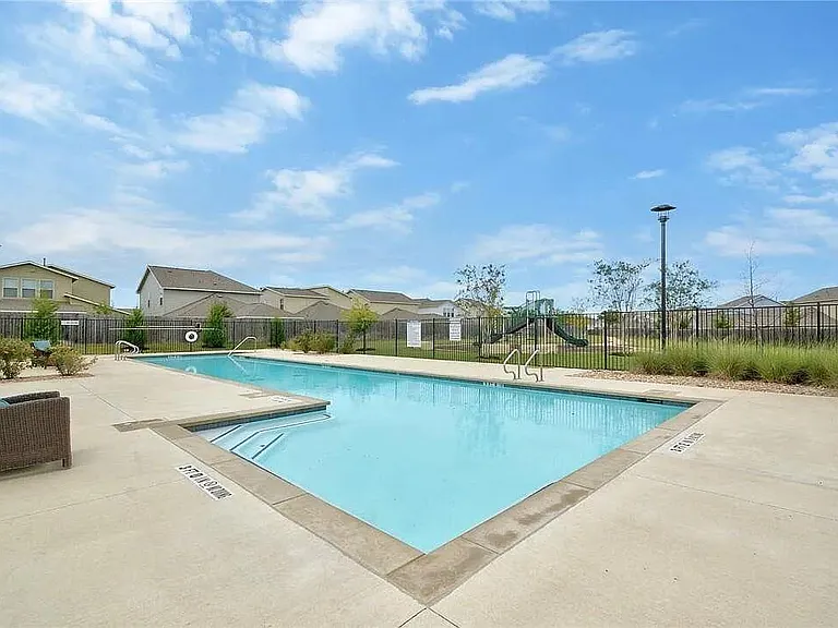8214 Cottage Rose Dr — Photo 29
