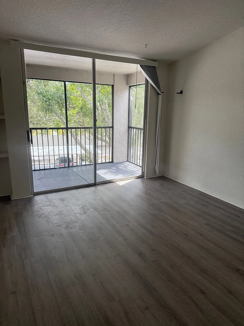 Dr. Phillips 1-Bedroom Condo — Photo 2