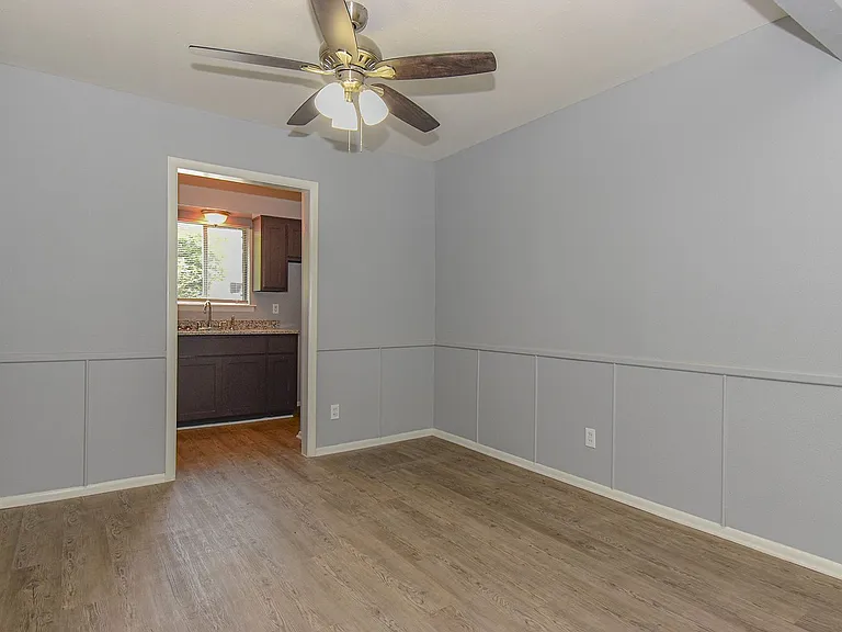 4320 Wesley St — Photo 27