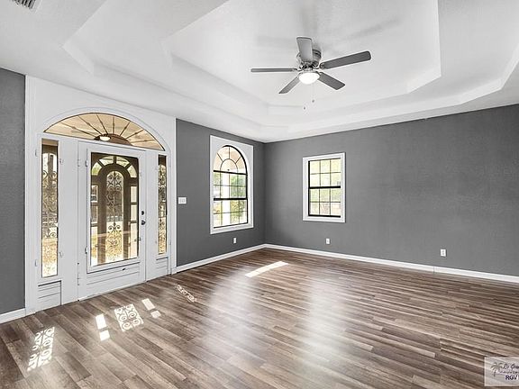 2nd image of 1817 W Lamb Ave