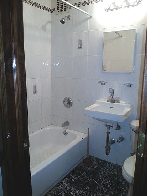 1st image of 1562 3rd Ave APT 5B