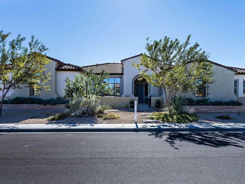 1st image of 3845 E Encanto St