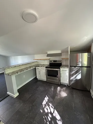 206 Hillcrest Ave Photo 1