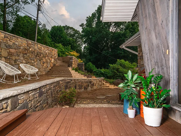200 Cherokee Rd — Photo 39