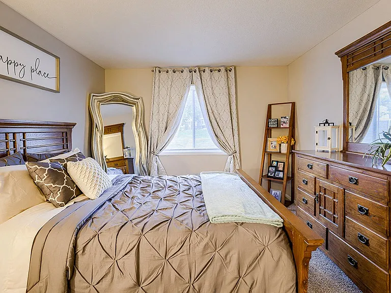 One Bedroom A (Traditional) - 1 Bed / 1 Bath - 720 Sq.Ft.
