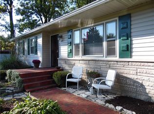7414 Ridgewood Dr, Indianapolis, IN