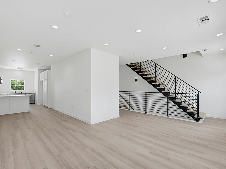 516 S Oconnor Rd — Photo 13