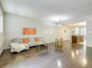 10058 153rd St #6, Surrey, BC V3R 4M3
