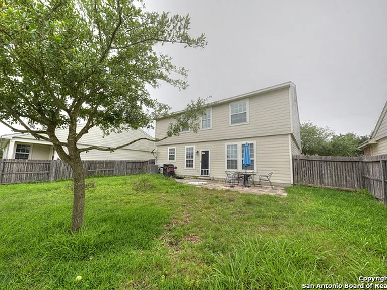 157 Carmel Dr — Photo 25