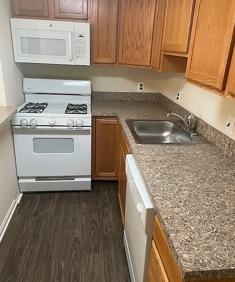 1825 Bridgetown Pike #305 — Photo 3