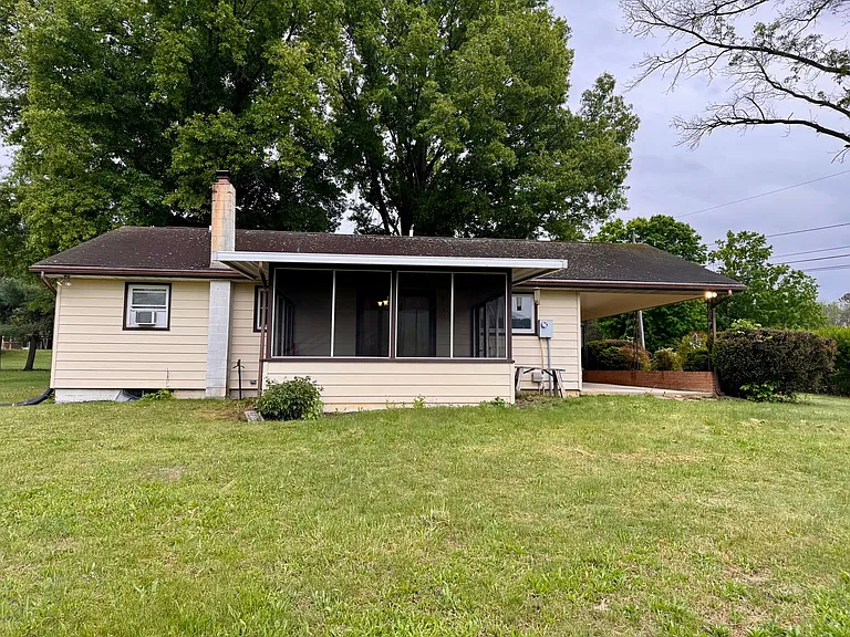 8861 Pats Ln — Photo 2
