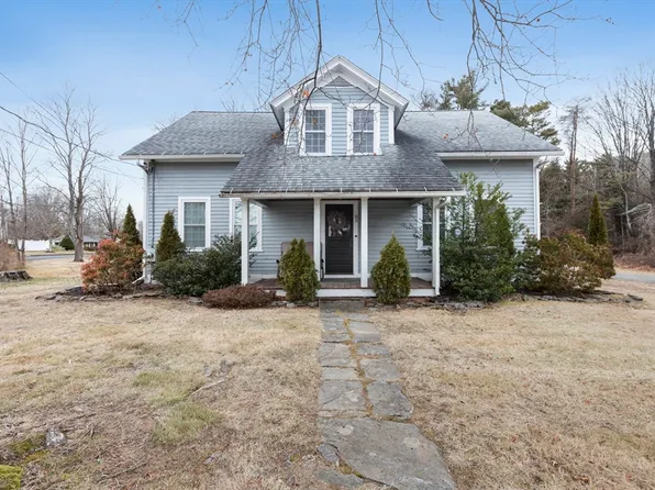 82 N Main St, West Brookfield, MA 01585
