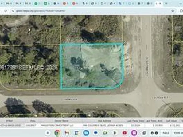 946 Columbus Blvd, Lehigh Acres, FL 33974