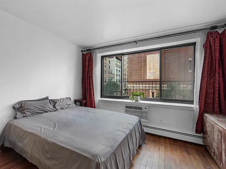 61 Lexington Ave #2C — Photo 7