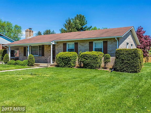 5th image of 222 Wyngate Dr