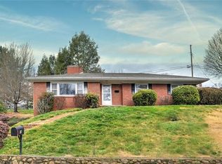 297 Haywood Dr, Canton, NC 28716