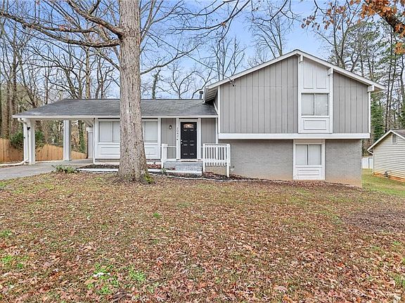 3rd image of 2082 Marble Arch Dr