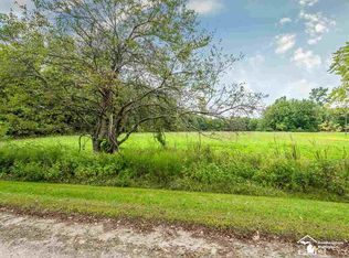 W Newburg Rd, Carleton, MI 48117