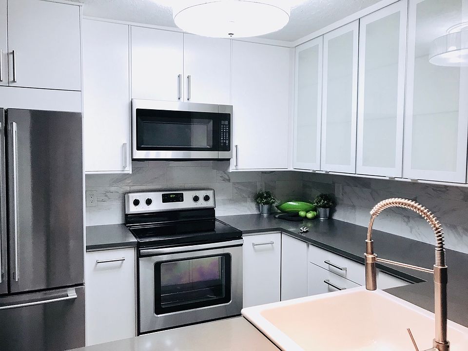 1st image of 704 Worthshire St