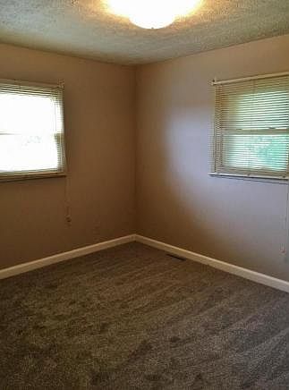 2nd image of 534 Fulton Ave