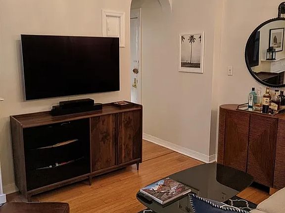 2nd image of 104 Bedford St APT 2C