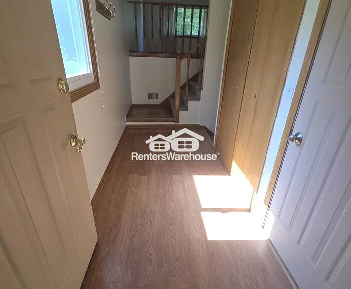 15536 Garfield Cir — Photo 12