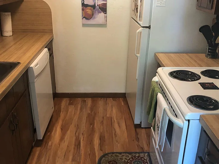 141 Locke St #D — Photo 3