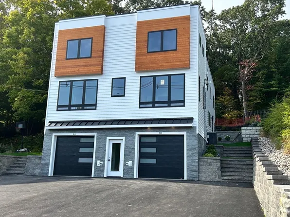 366 Massachusetts Ave #2, Lexington, MA 02420