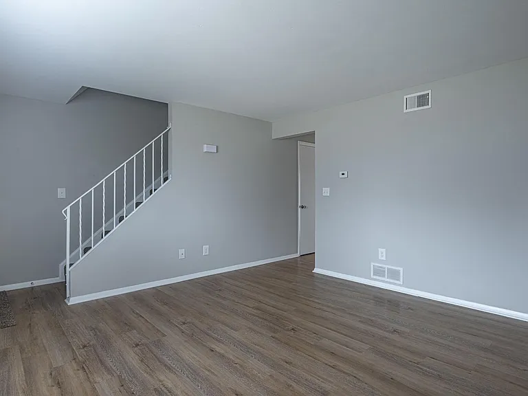Flowerdale Townhomes — Photo 3