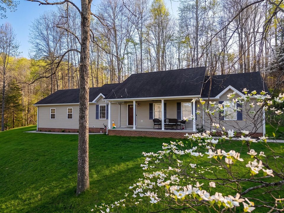 1st image of 2563 Schoolhouse Hill Rd