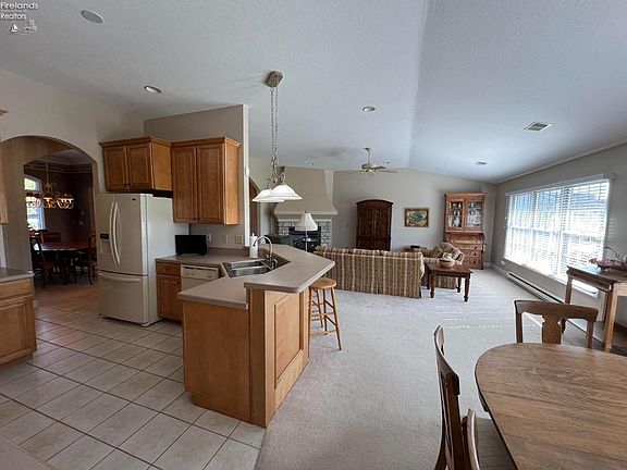 5th image of 4902 W Waterberry Dr