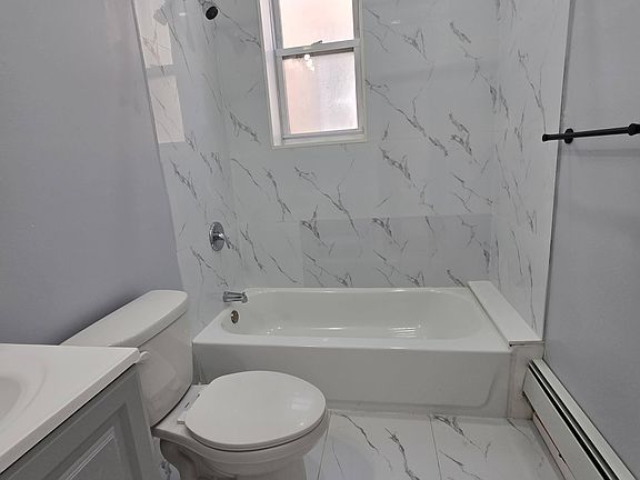 4th image of 81 Bostwick Ave #3R