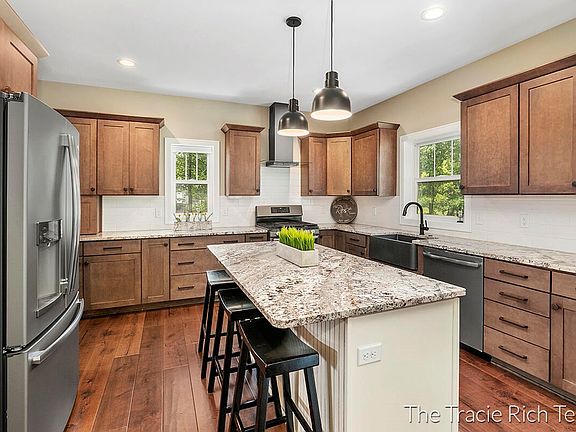 5th image of 6283 Fisk Meadow Dr NE
