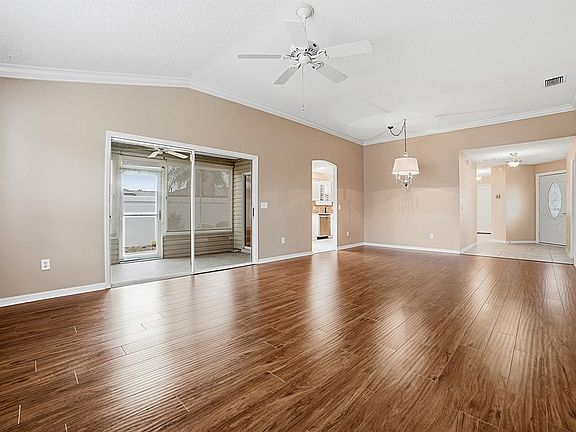 5th image of 579 CHERAW PLACE
