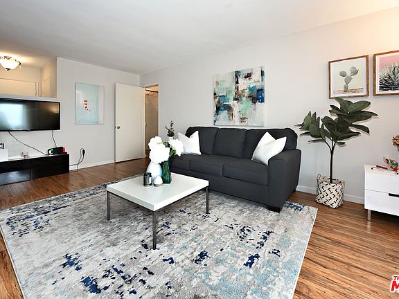 3rd image of 5000 S Centinela Ave APT 232
